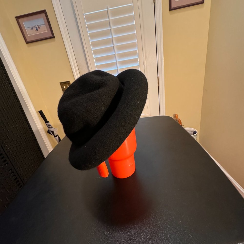 Kelly and Lang 100% wool rolled brim black hat